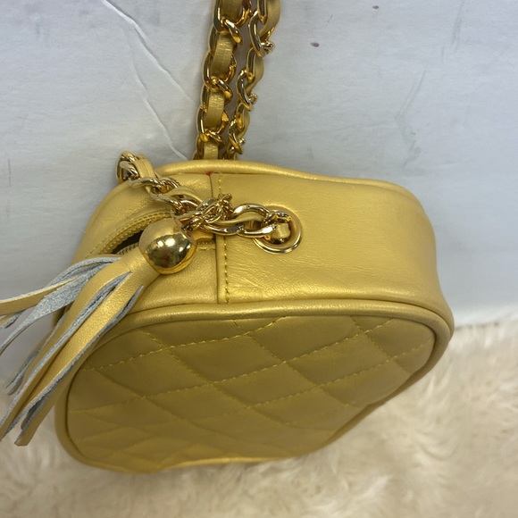 ❤️MODA INT’L SMALL CROSSBODY GOLD PURSE💕 - Picture 4 of 6